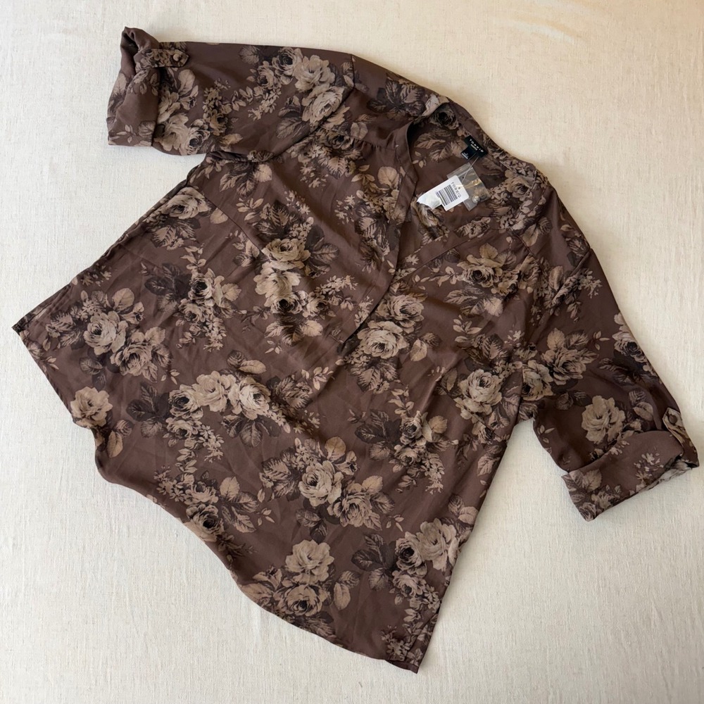 Torrid Harper Blouse 2 Brown Floral Rose Georgette Roll Tab Pullover Top nwt - Picture 7 of 8